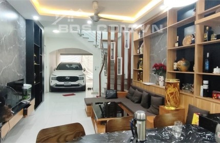 Nguyễn Khánh Toàn SANTA FE vào nhà, 6tầng,50m, giá chỉ hơn 9 tỷ, 0866585090